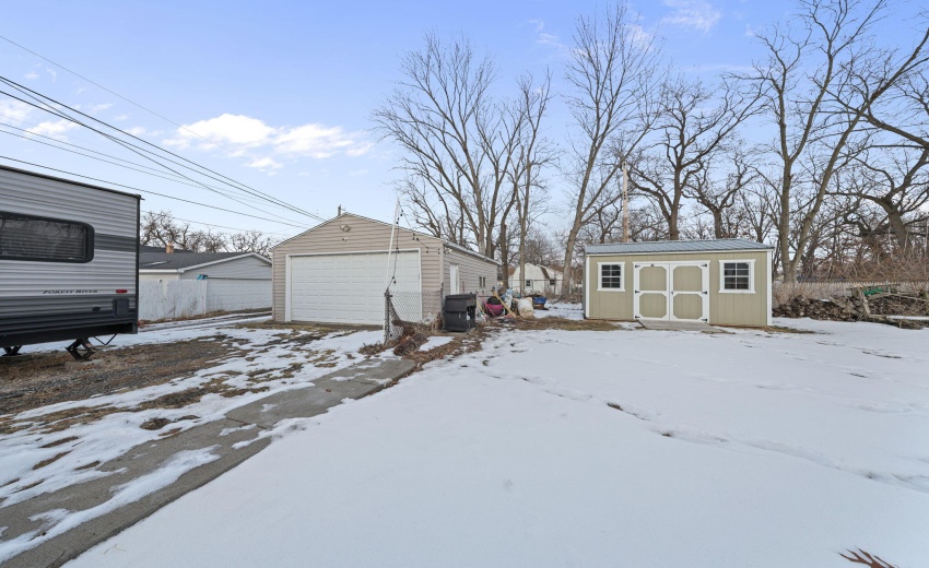 20-web-or-mls-3049-benton-st
