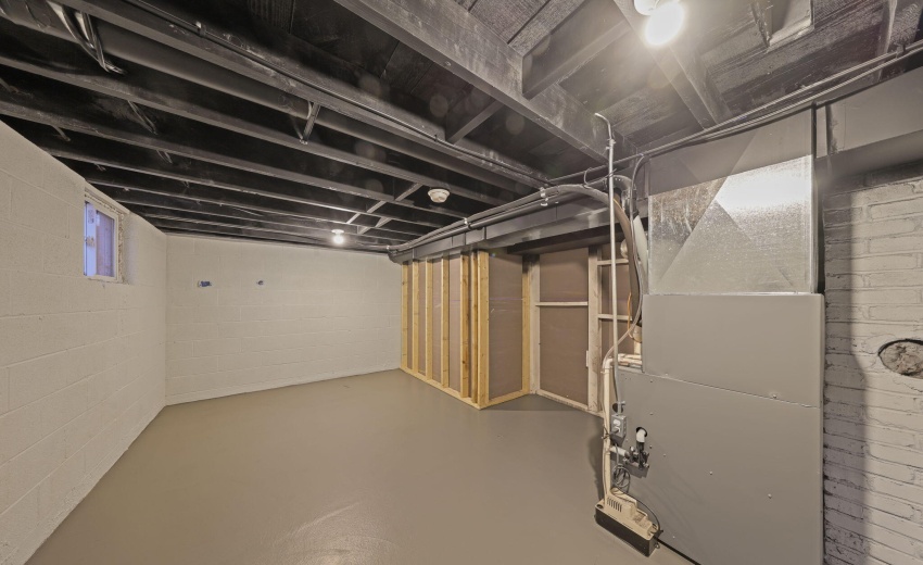 19-web-or-mls-3049-benton-st