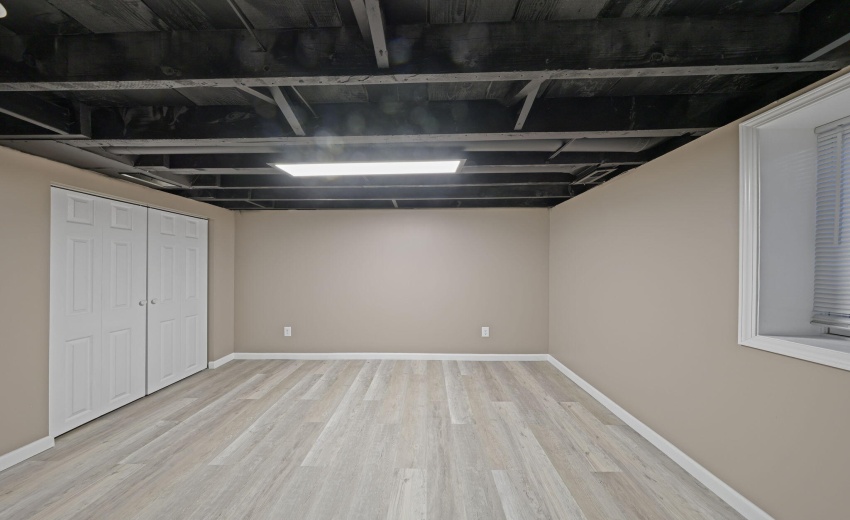 17-web-or-mls-3049-benton-st