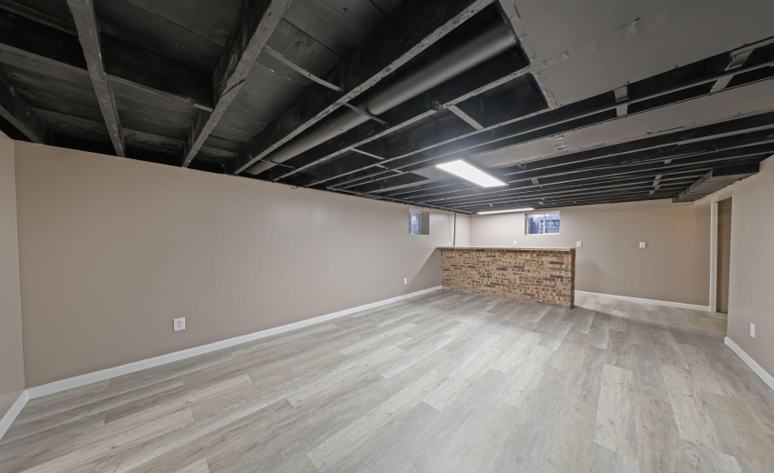 15-web-or-mls-3049-benton-st