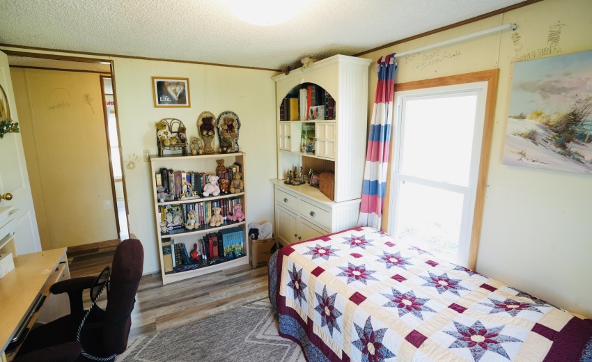 56D84292-7010-4F42-AA89-CB47590D8EE5