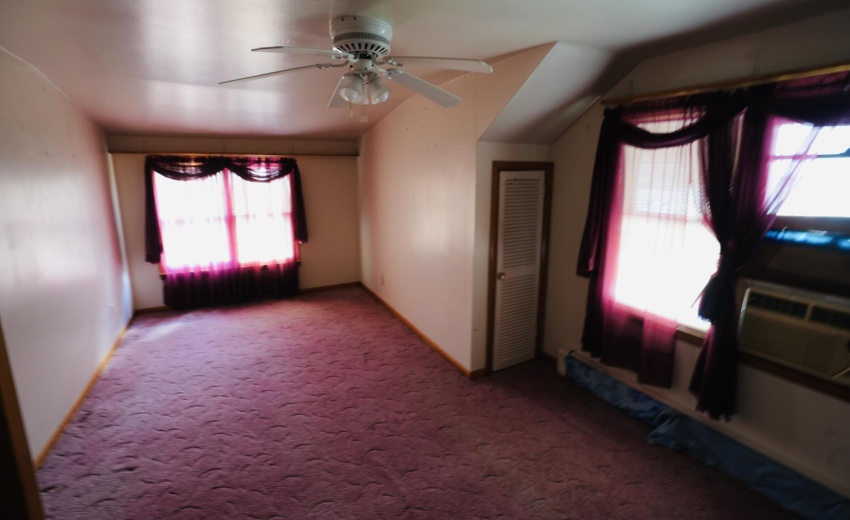 6DA7190C-1590-477A-94FC-88F19DF192EB