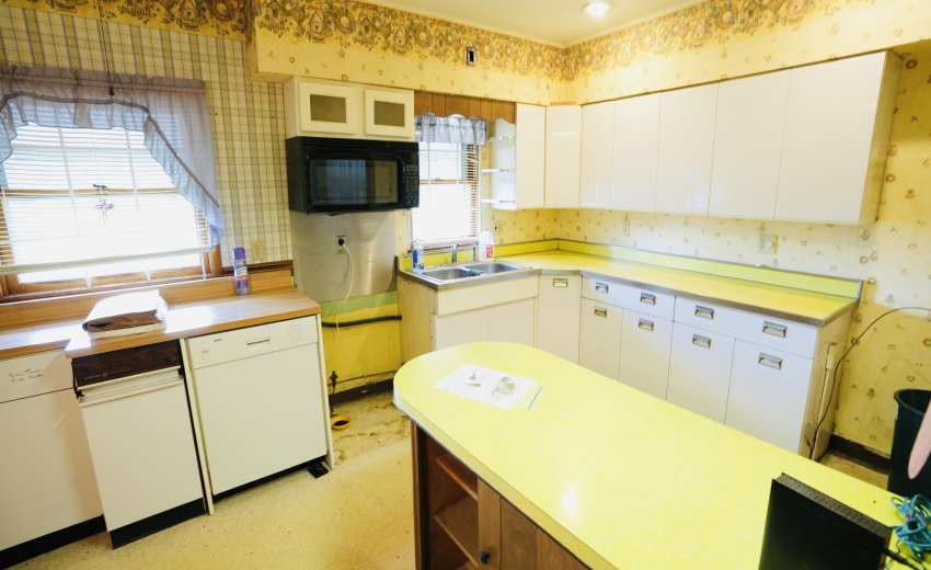 AA8DC0C1-2FD0-4232-9F80-3E92FF96B024