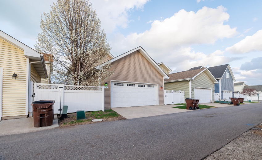 1514 Center St Whiting-38