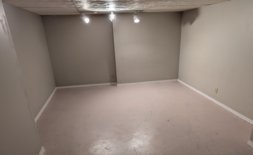 PXL_20260408_205708490