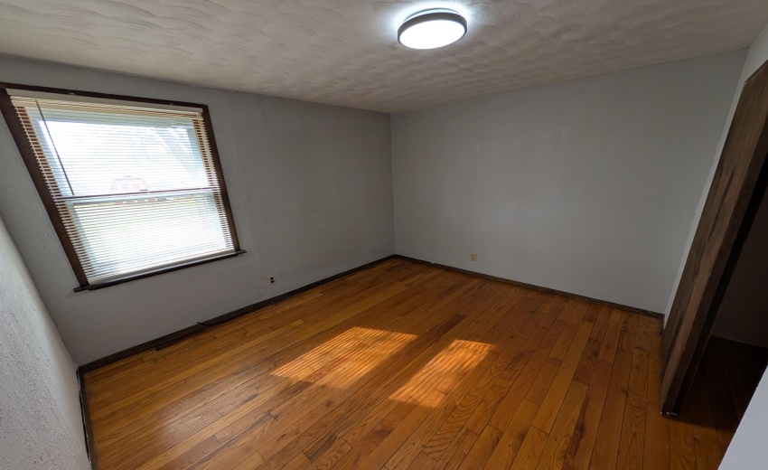 PXL_20260408_205421134