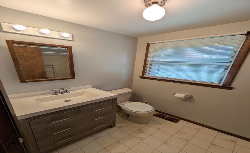 PXL_20260408_205439152