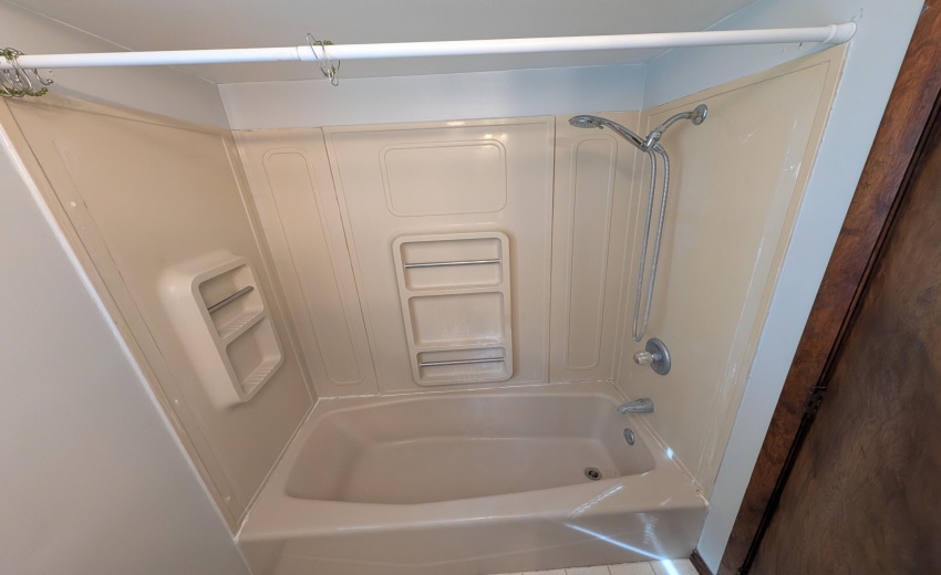 PXL_20260408_205444149