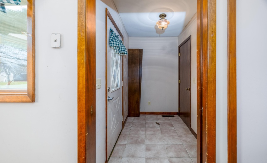 310 E LIncoln St Kentland-22