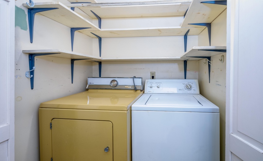 310 E LIncoln St Kentland-28