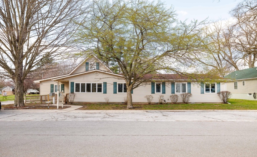 310 E LIncoln St Kentland-31