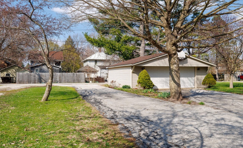 310 E LIncoln St Kentland-33