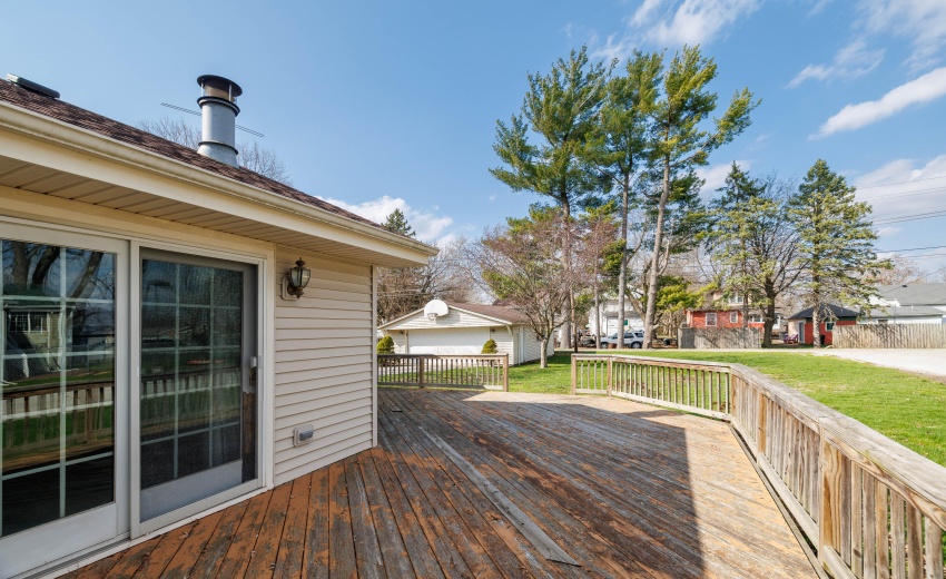 310 E LIncoln St Kentland-37