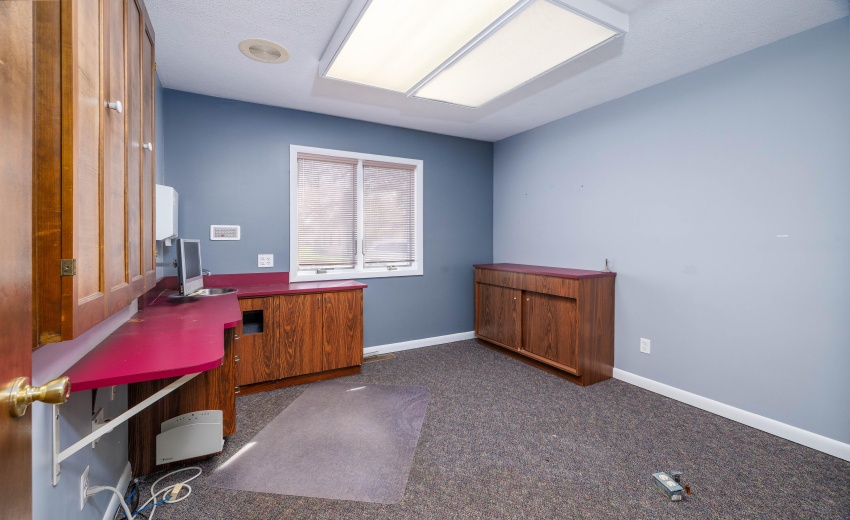 310 E LIncoln St Kentland-11