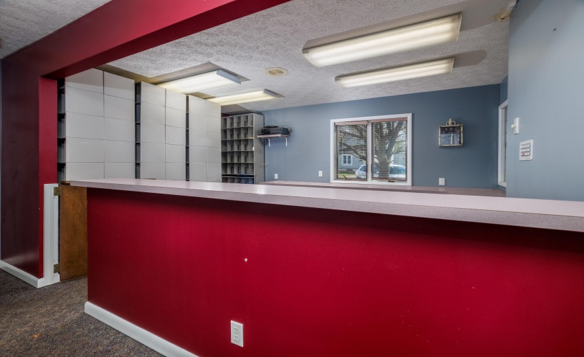 310 E LIncoln St Kentland-3