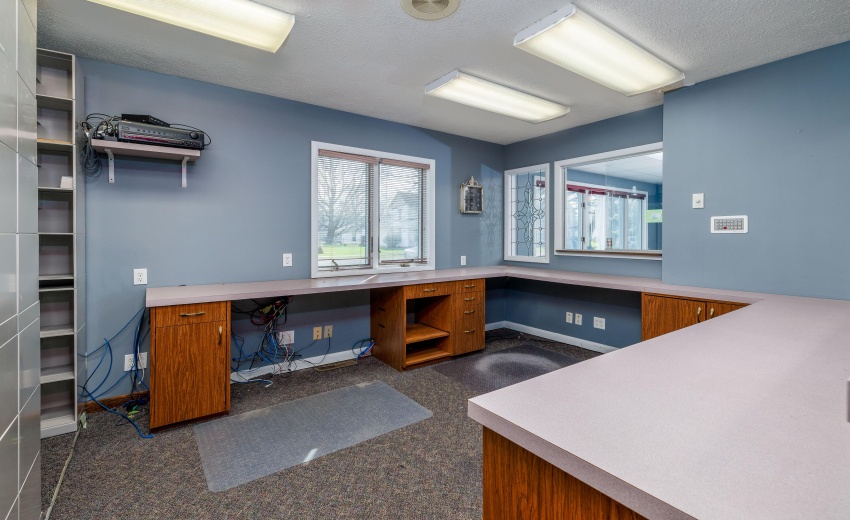 310 E LIncoln St Kentland-4