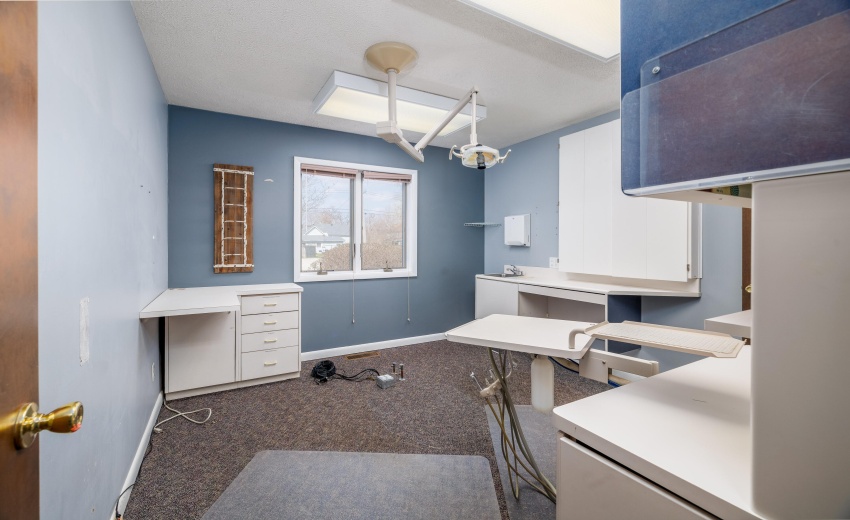 310 E LIncoln St Kentland-7