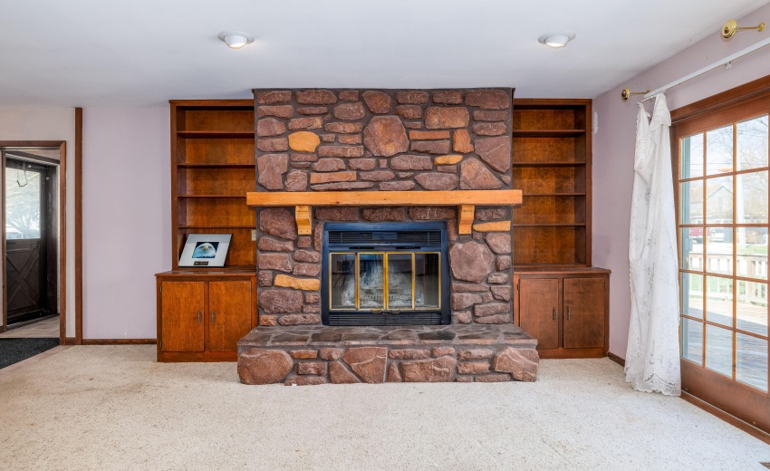 310 E LIncoln St Kentland-19