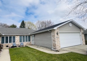 6935 Swan Lane, Schererville, Indiana, 2 Bedrooms Bedrooms, 5 Rooms Rooms,2 BathroomsBathrooms,Residential,For Sale,Swan,NRA836927
