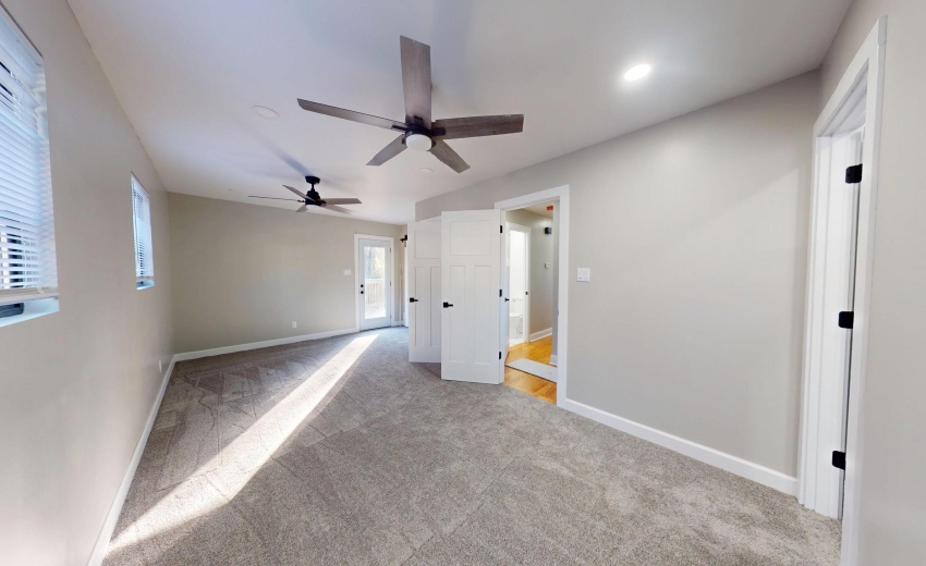 6530B4B8-F218-4418-9AF5-01C445F3B506