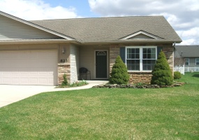 823 Daisy Circle, DeMotte, Indiana, 2 Bedrooms Bedrooms, 6 Rooms Rooms,2 BathroomsBathrooms,Residential,For Sale,Daisy,NRA836971