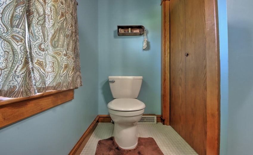 IMG_9895_896_897_898_899_900Interior 3