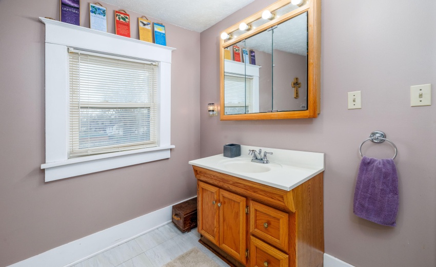 521 N McKinley Rensselaer-21