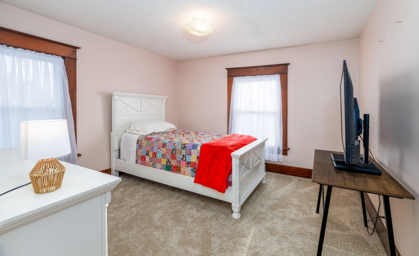 521 N McKinley Rensselaer-15