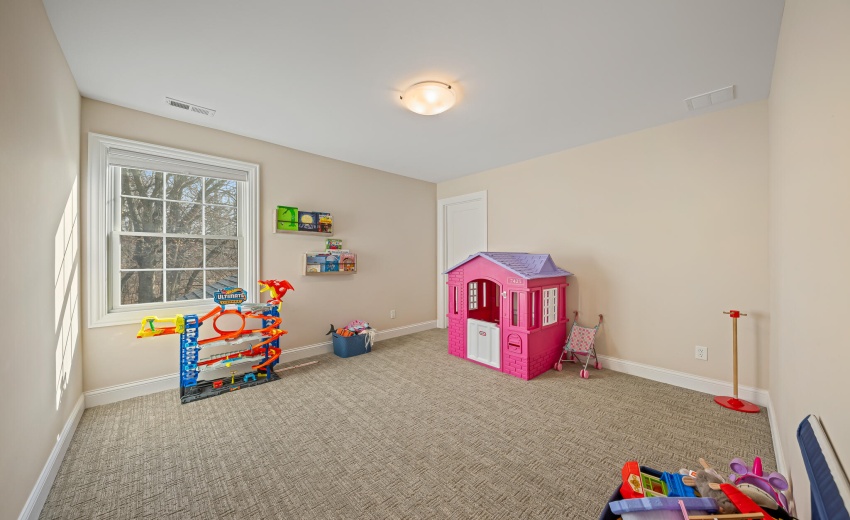 20411 Woodmar St (25 of 35)