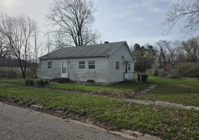 437 Fairmount Road, Kingsford Heights, Indiana, 3 Bedrooms Bedrooms, 5 Rooms Rooms,1 BathroomBathrooms,Residential,For Sale,Fairmount,NRA836989