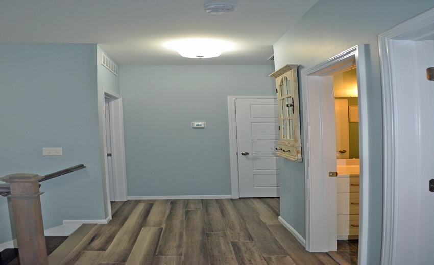 upstairs hallway 2