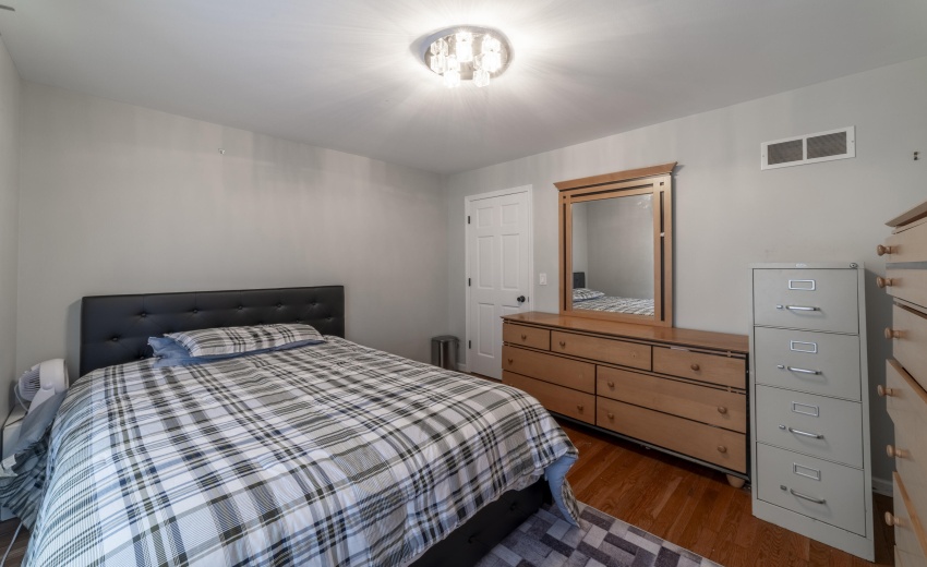 NThirdBedTiconderoga0036