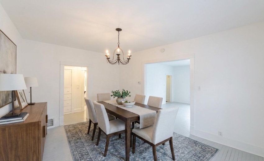 Virtual Staging Dining Room