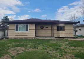 306 Arbogast Street, Griffith, Indiana, 1 Bedroom Bedrooms, 4 Rooms Rooms,1 BathroomBathrooms,Residential,For Sale,Arbogast,NRA837128