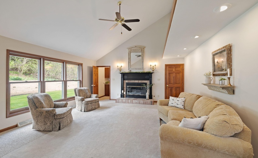 Recreation room with fireplace