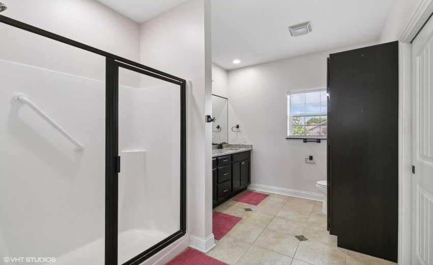 16_3008WinterGardenLane_2016_MRED_2000x1