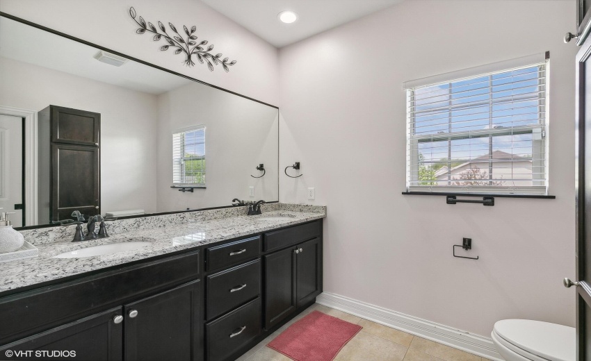 18_3008WinterGardenLane_2018_MRED_2000x1