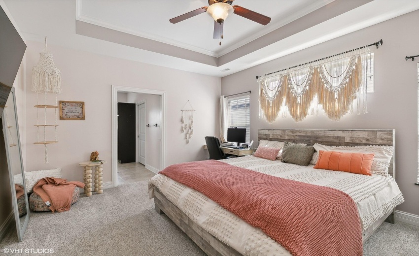 14_3008WinterGardenLane_2014_MRED_2000x1