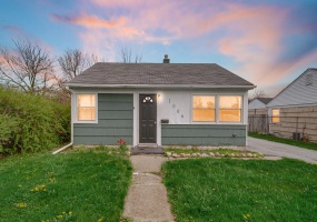 1006 Old Ridge Road, Hobart, Indiana, 2 Bedrooms Bedrooms, 4 Rooms Rooms,1 BathroomBathrooms,Residential,For Sale,Old Ridge,NRA837148