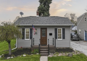 805 Jefferson Avenue, La Porte, Indiana, 2 Bedrooms Bedrooms, 5 Rooms Rooms,2 BathroomsBathrooms,Residential,For Sale,Jefferson,NRA837174