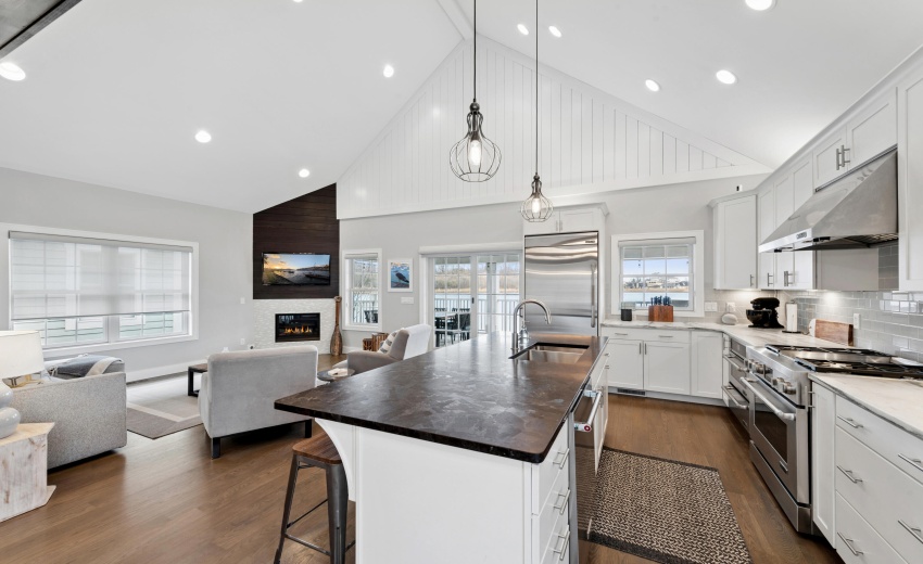 07-Kitchen-to-Living