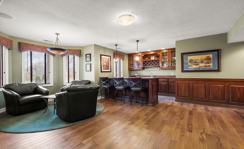 Fabulous Lower Level