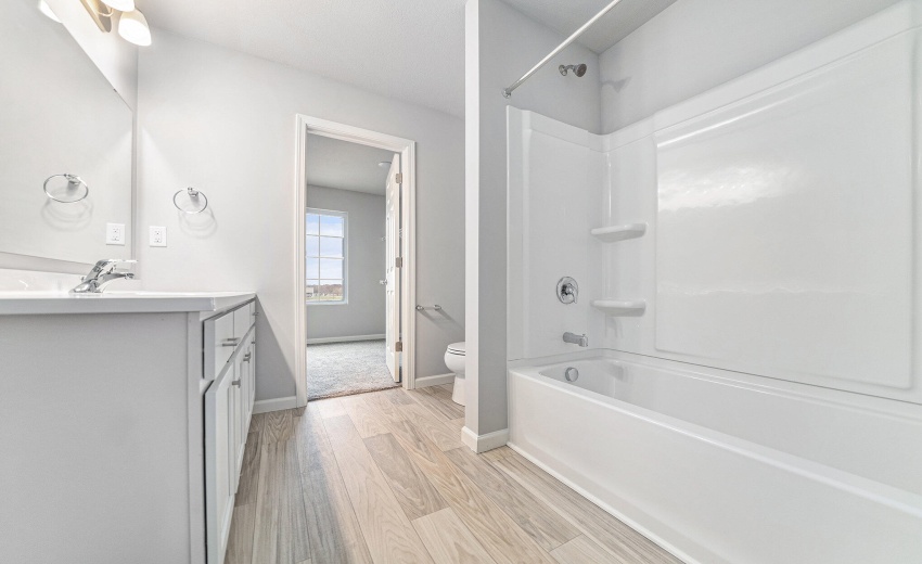 WLG017-i2060-Primary Bath