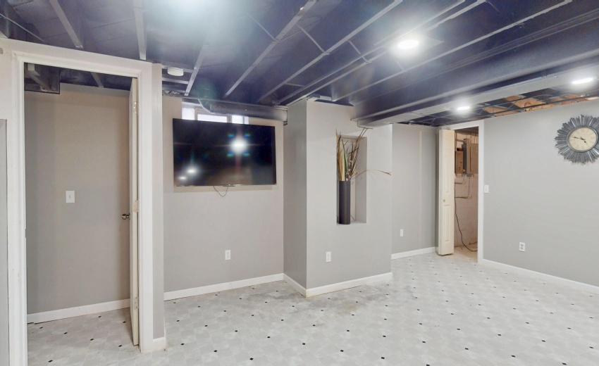 4650-Van-Buren-St-04162026_145904