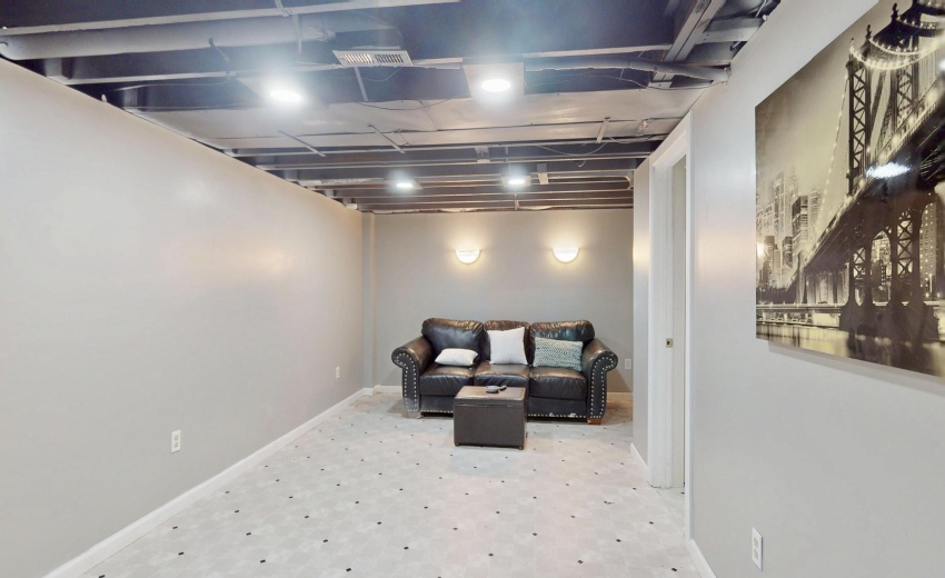 4650-Van-Buren-St-04162026_145851