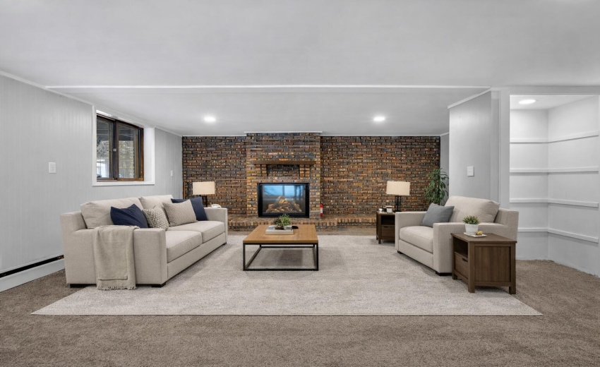 52AF128D-96C1-4E85-B9F7-0E7E508950A6