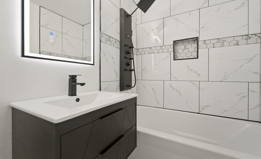 Tiled Shower Enclosure