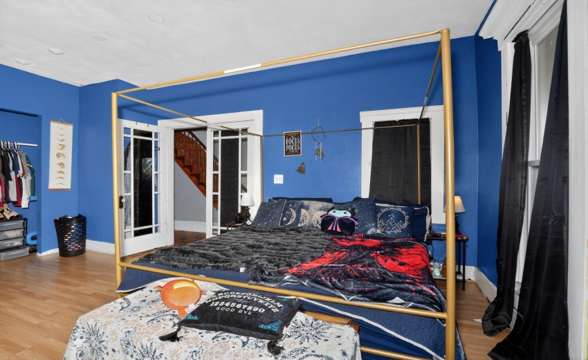 16_5271_IN-9_Greenfield_IN_46140_USA-Bed