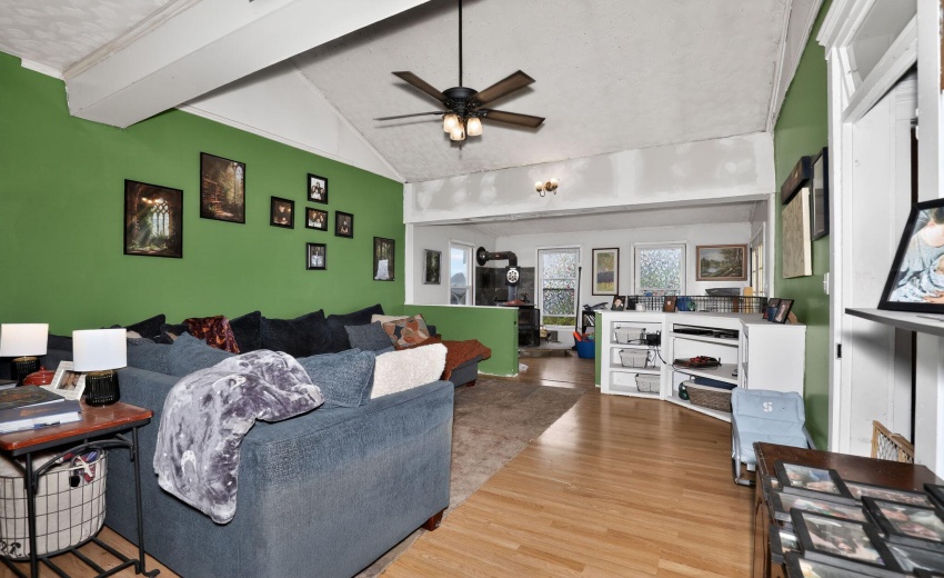 04_5271_IN-9_Greenfield_IN_46140_USA-Liv