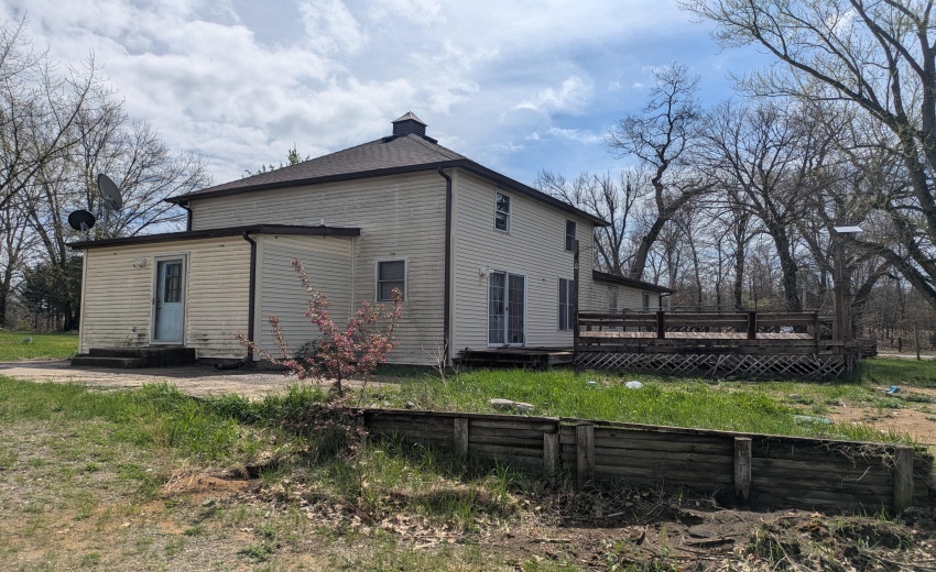 PXL_20260414_170548237